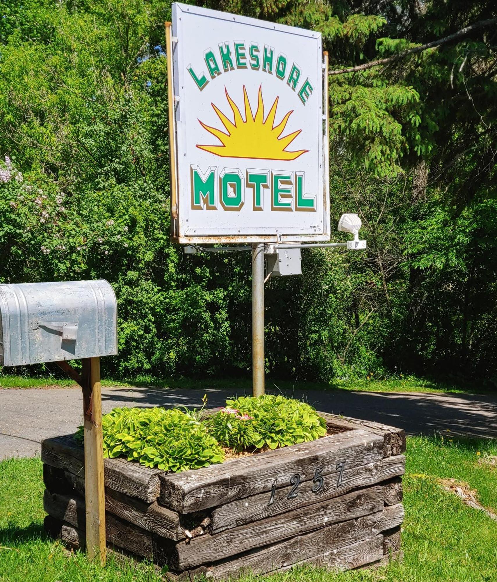 Lakeshore Motel Ice Lake Iron River Exterior foto